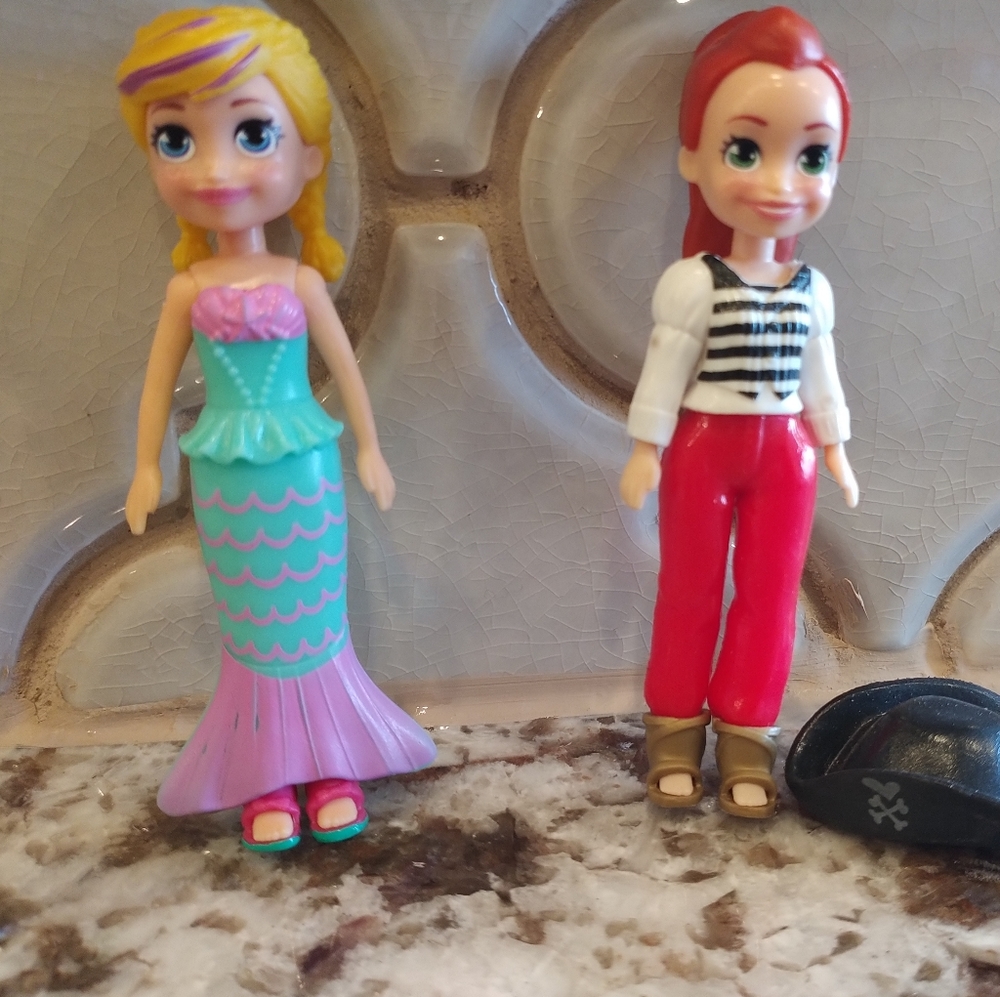 Polly pocket